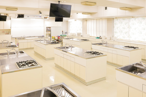 調理実習室（3号館1F）