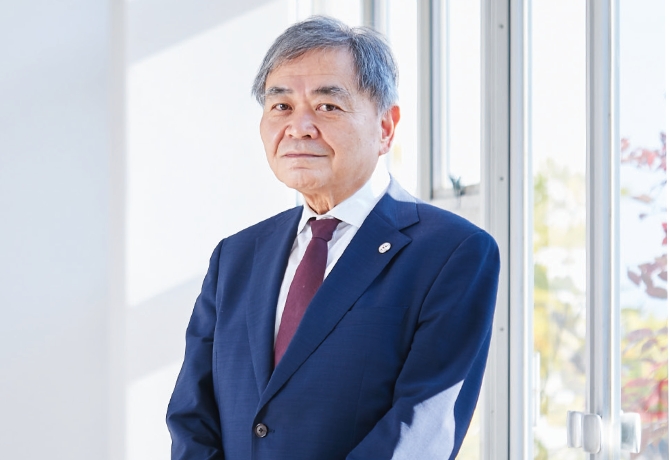 滋賀短期大学学長 秋山元秀